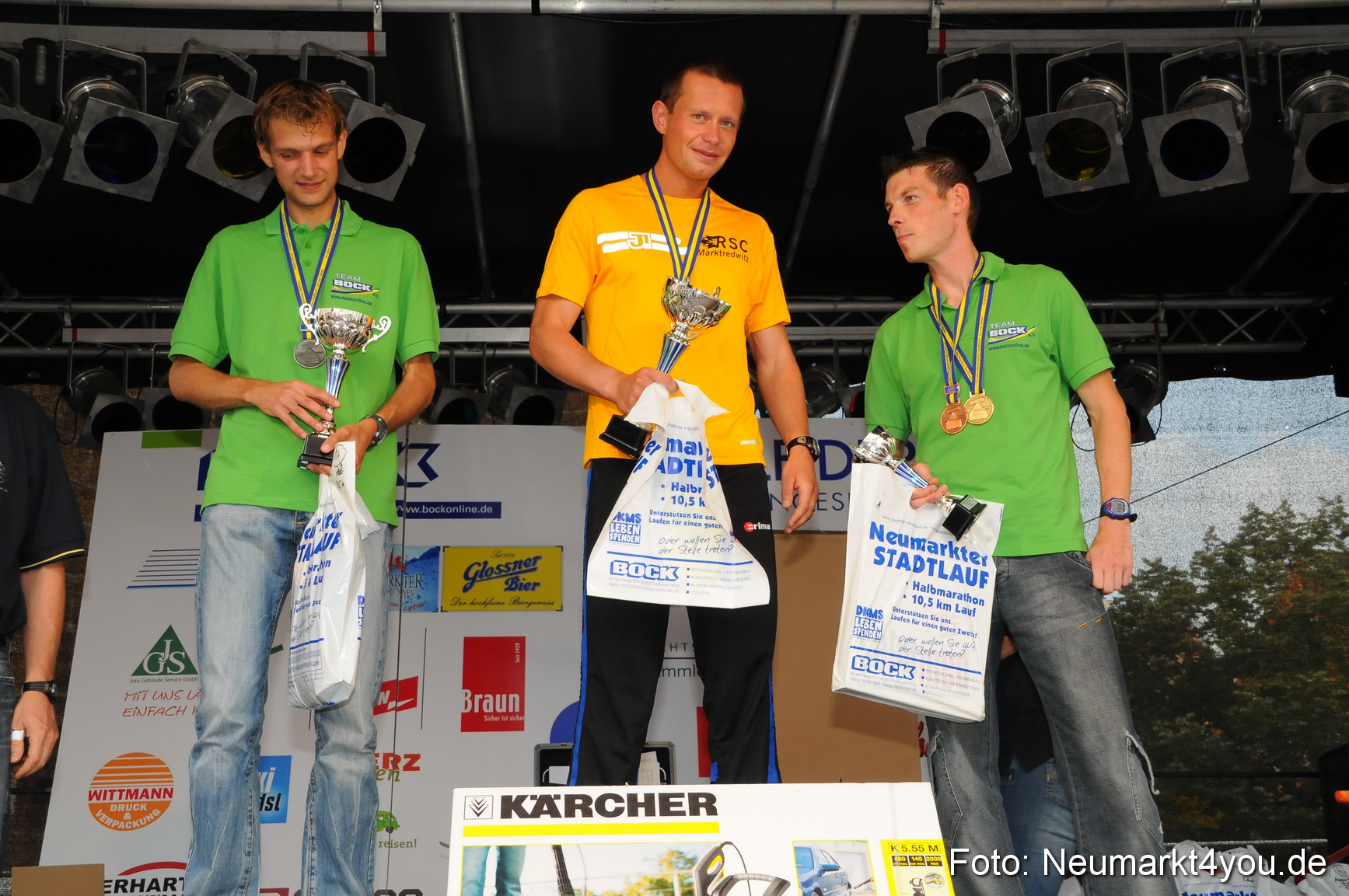 0012 Stadtlauf Neumarkt Siegerehrung 200909